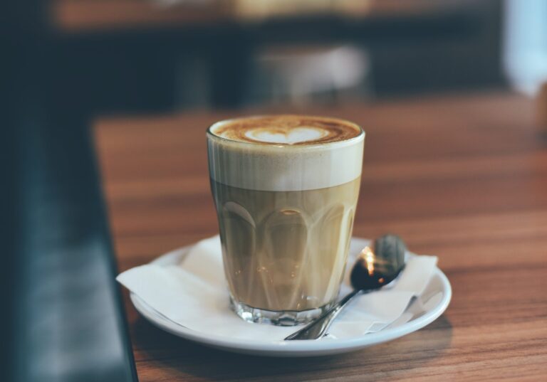 Flat White Nedir